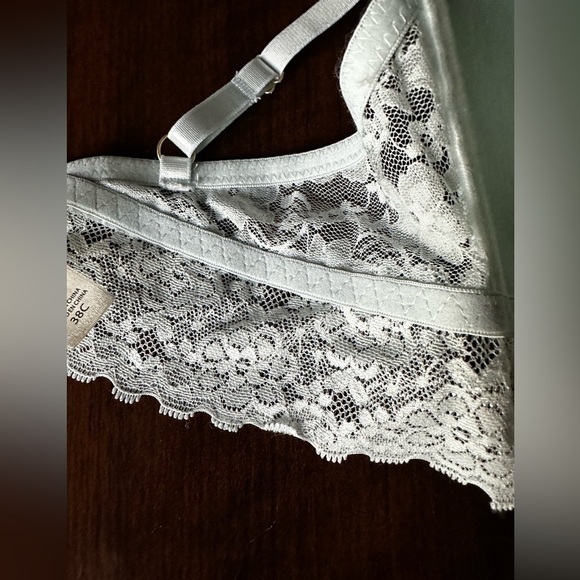 Jessica Simpson Wireless 38C Lace Contour Plunge Mint Green - Picture 4 of 10